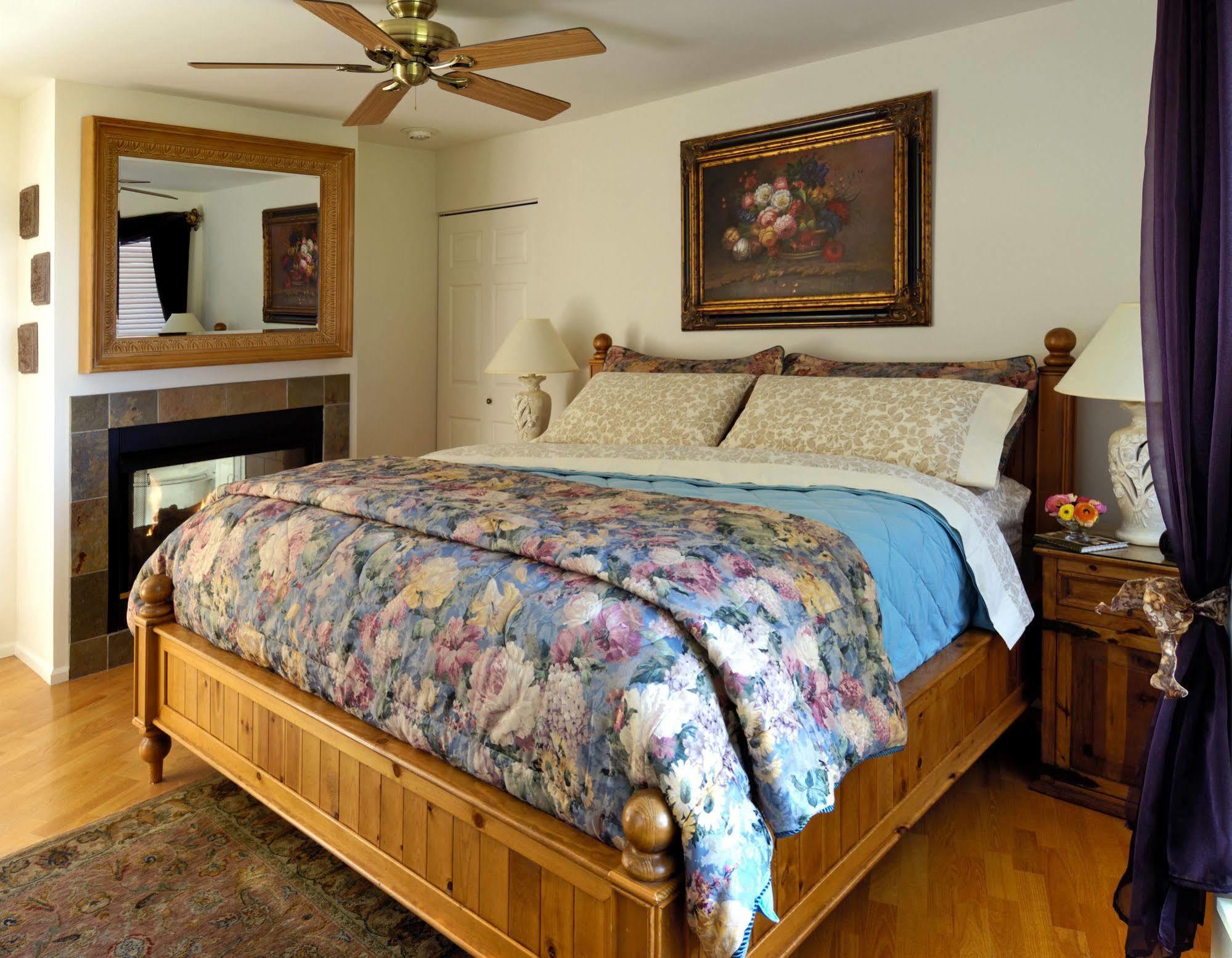 Colette'S Bed & Breakfast Port Angeles Exterior foto