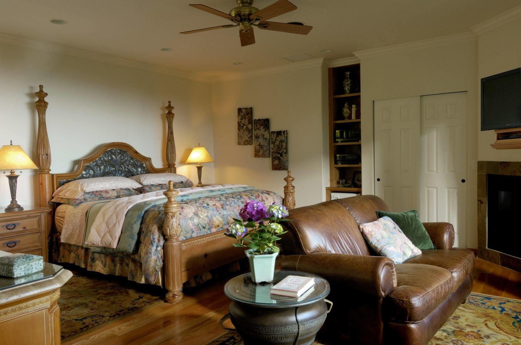 Colette'S Bed & Breakfast Port Angeles Exterior foto